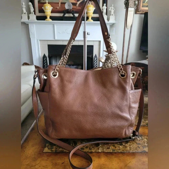 Michael Kors Hamilton w/crossbody strap - Picture 2 of 9